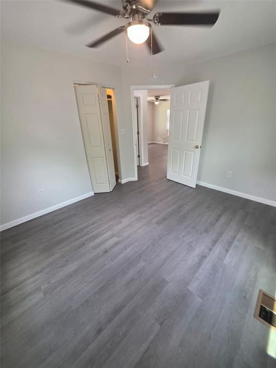 For Sale: $145,000 (2 beds, 1 baths, 672 Square Feet)