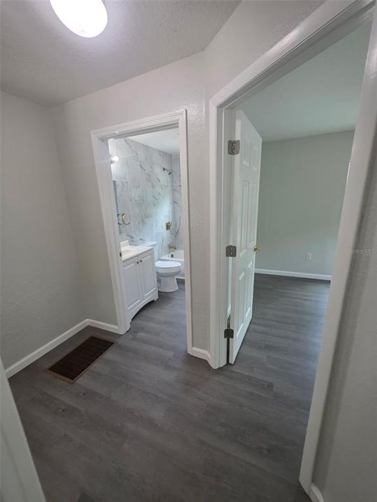 For Sale: $145,000 (2 beds, 1 baths, 672 Square Feet)