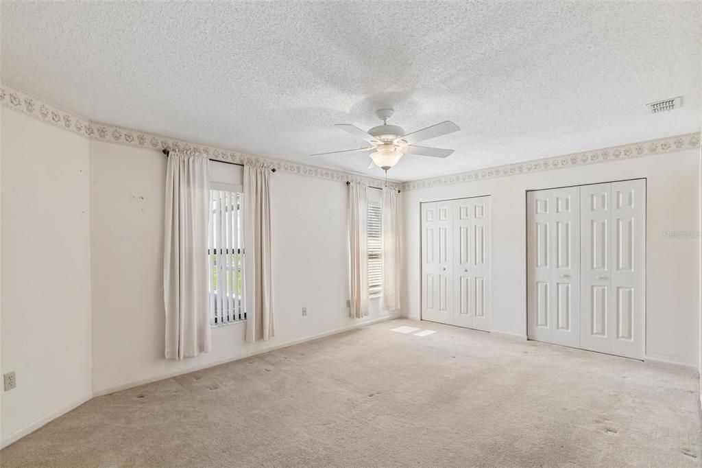 For Sale: $269,900 (2 beds, 2 baths, 1775 Square Feet)