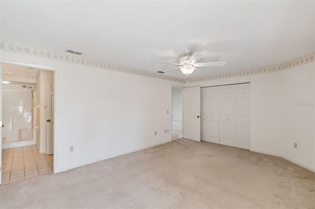 For Sale: $269,900 (2 beds, 2 baths, 1775 Square Feet)