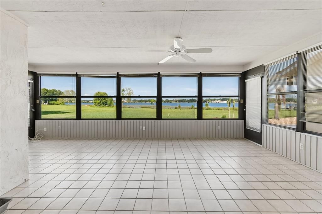 For Sale: $269,900 (2 beds, 2 baths, 1775 Square Feet)
