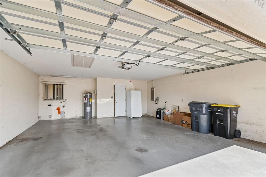 For Sale: $269,900 (2 beds, 2 baths, 1775 Square Feet)