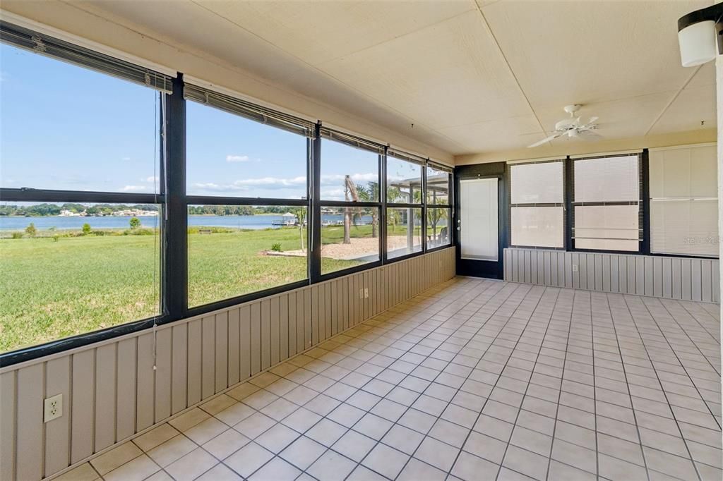 For Sale: $269,900 (2 beds, 2 baths, 1775 Square Feet)