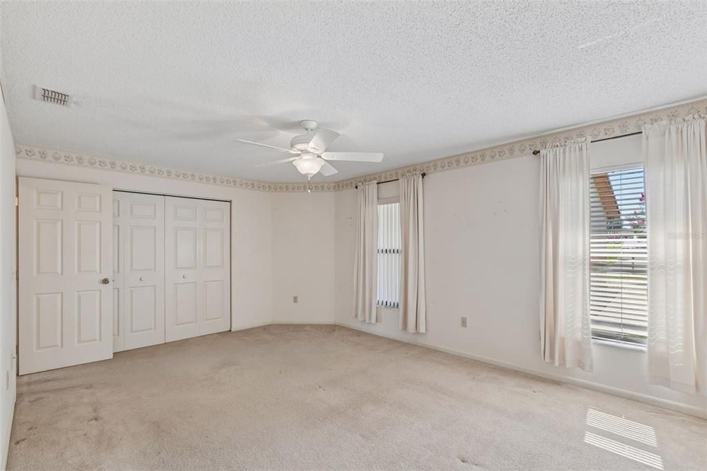 For Sale: $269,900 (2 beds, 2 baths, 1775 Square Feet)