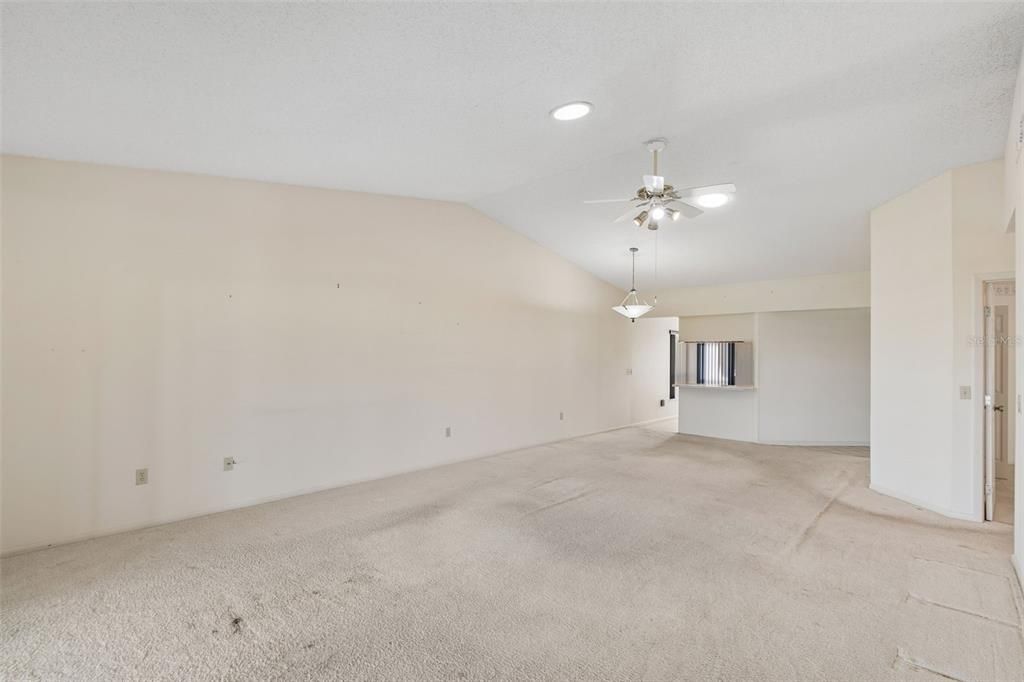 For Sale: $269,900 (2 beds, 2 baths, 1775 Square Feet)