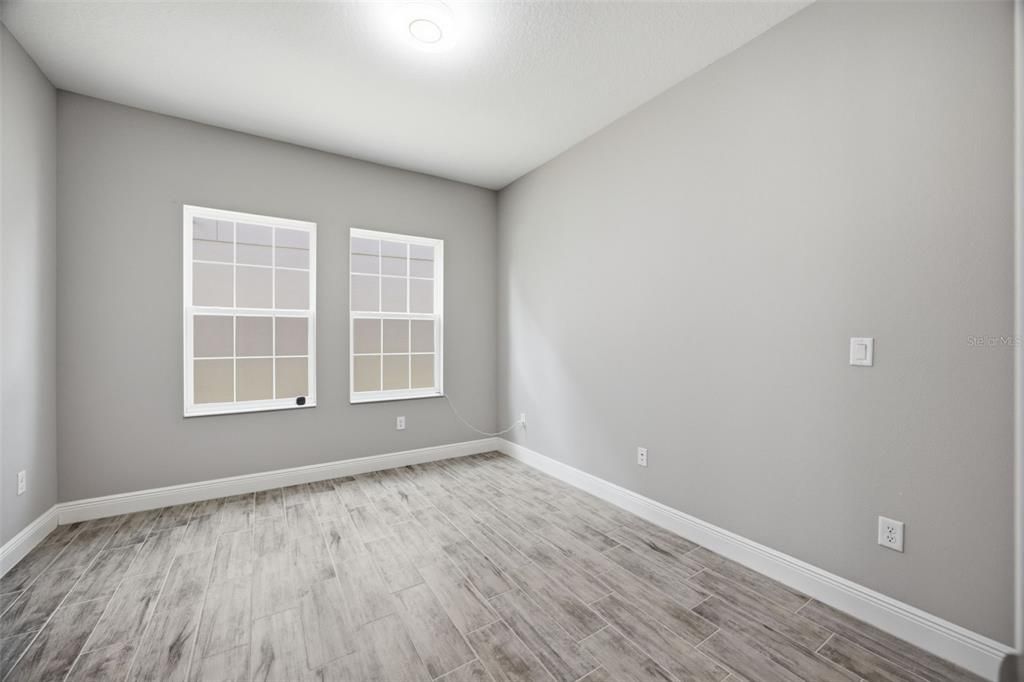 For Rent: $4,000 (5 beds, 3 baths, 3380 Square Feet)