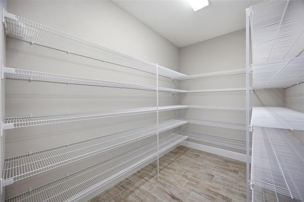 For Rent: $4,000 (5 beds, 3 baths, 3380 Square Feet)