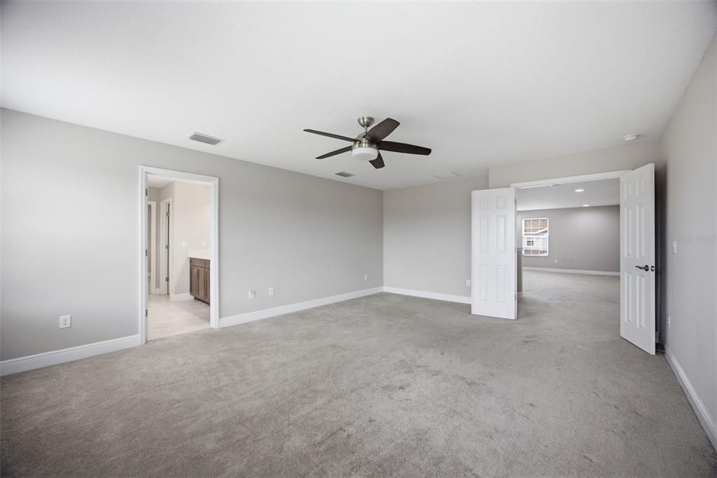 For Rent: $4,000 (5 beds, 3 baths, 3380 Square Feet)
