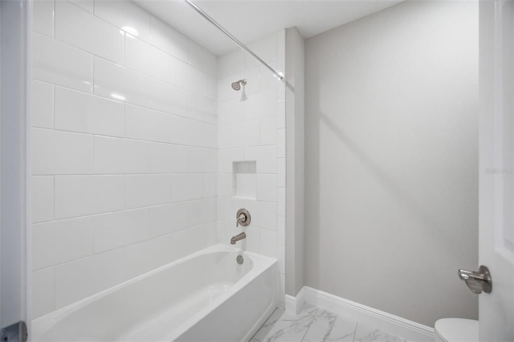 For Rent: $4,000 (5 beds, 3 baths, 3380 Square Feet)