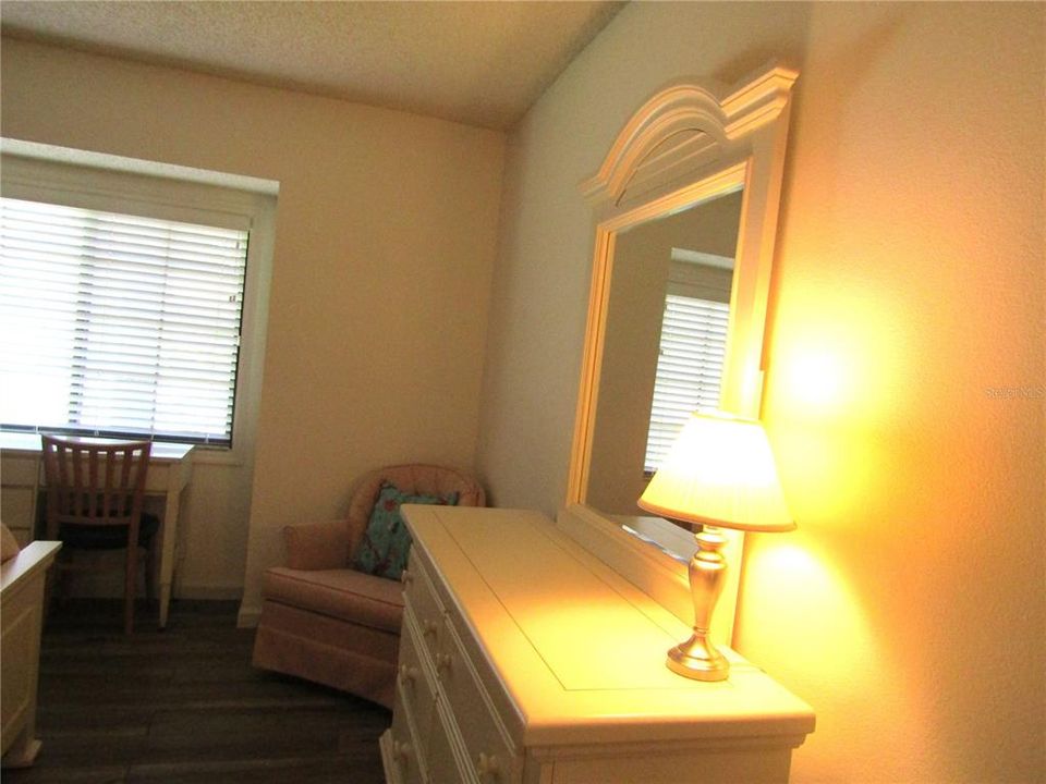 For Rent: $4,800 (3 beds, 2 baths, 2122 Square Feet)