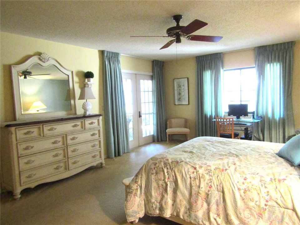 For Rent: $4,800 (3 beds, 2 baths, 2122 Square Feet)