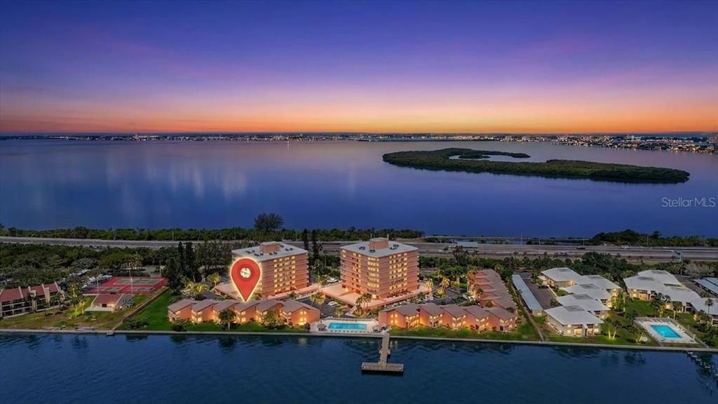 На продажу: $260,000 (1 спален, 1 ванн, 885 Квадратных фут)