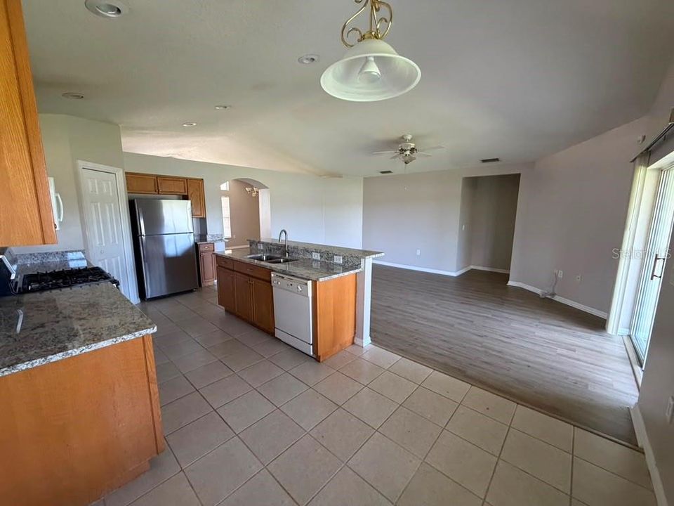 For Sale: $429,000 (4 beds, 2 baths, 1629 Square Feet)