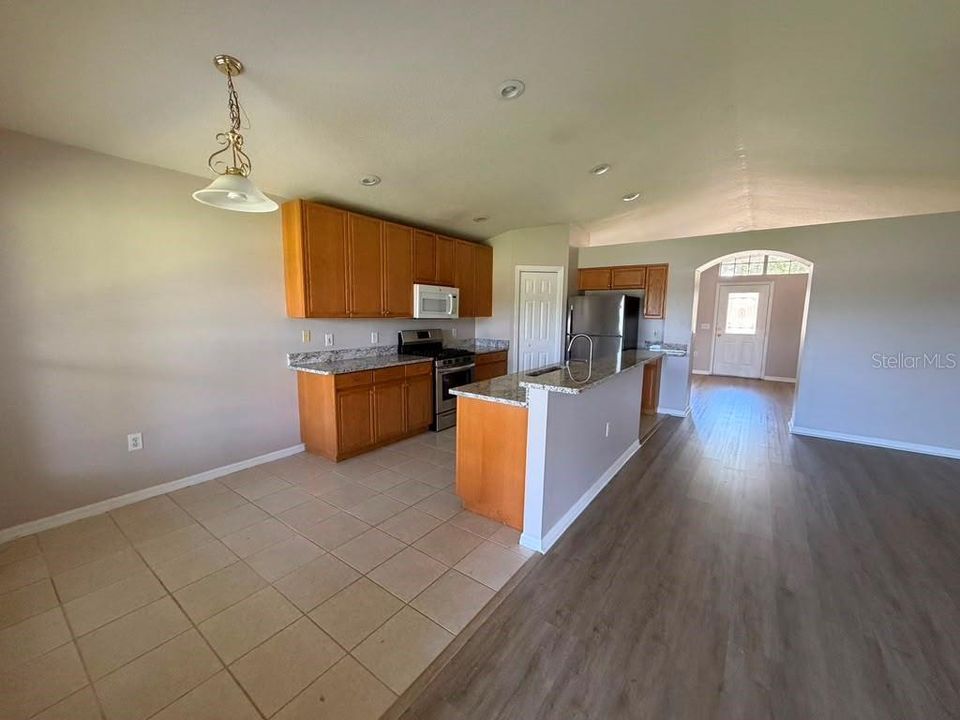 For Sale: $429,000 (4 beds, 2 baths, 1629 Square Feet)