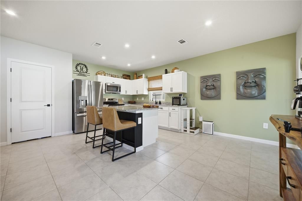 For Sale: $383,000 (3 beds, 2 baths, 1302 Square Feet)