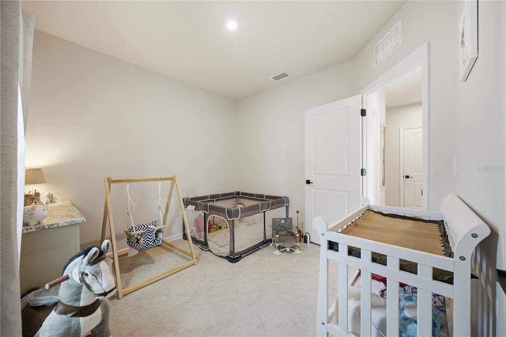 For Sale: $383,000 (3 beds, 2 baths, 1302 Square Feet)