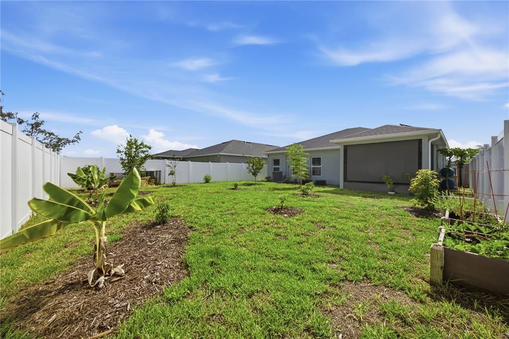 For Sale: $383,000 (3 beds, 2 baths, 1302 Square Feet)