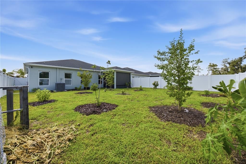 For Sale: $383,000 (3 beds, 2 baths, 1302 Square Feet)