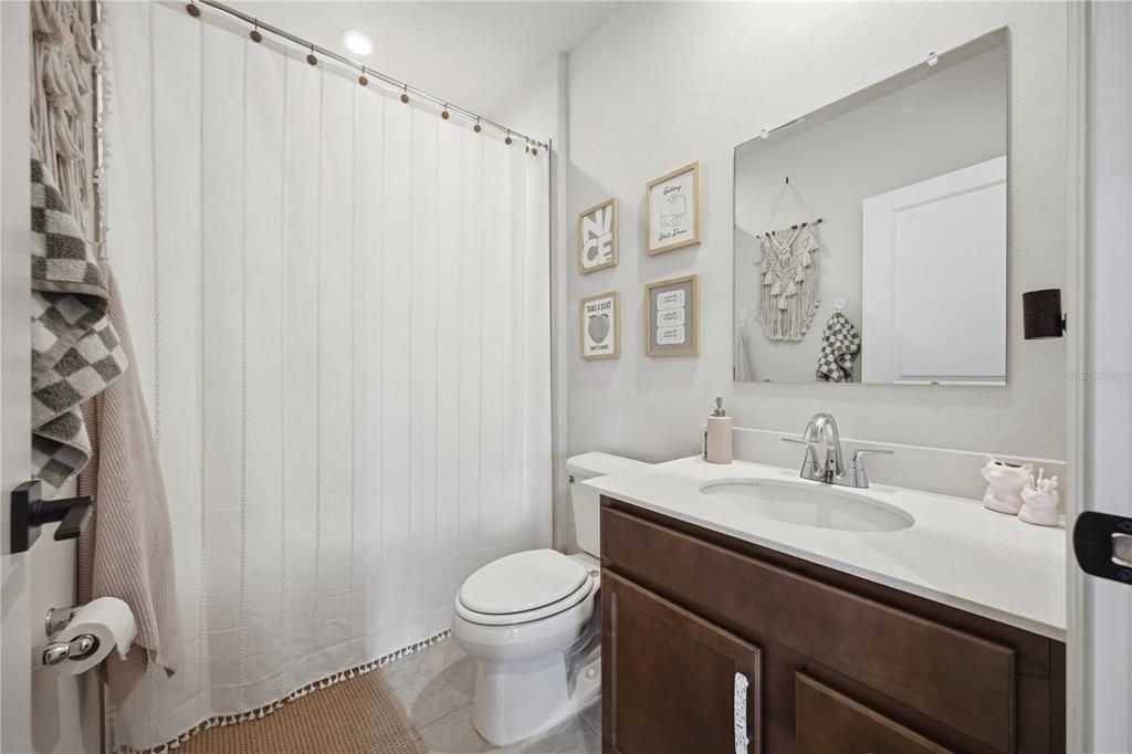 For Sale: $383,000 (3 beds, 2 baths, 1302 Square Feet)