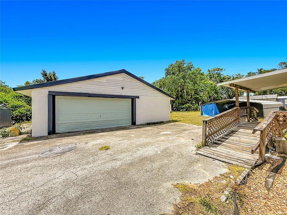 For Sale: $99,900 (3 beds, 2 baths, 2887 Square Feet)