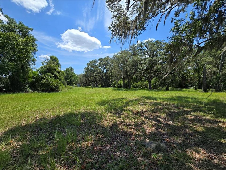 На продажу: $69,500 (5.01 acres)