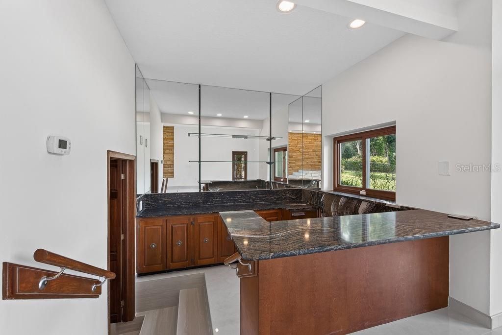 En Venta: $2,100,000 (4 camas, 5 baños, 3983 Pies cuadrados)