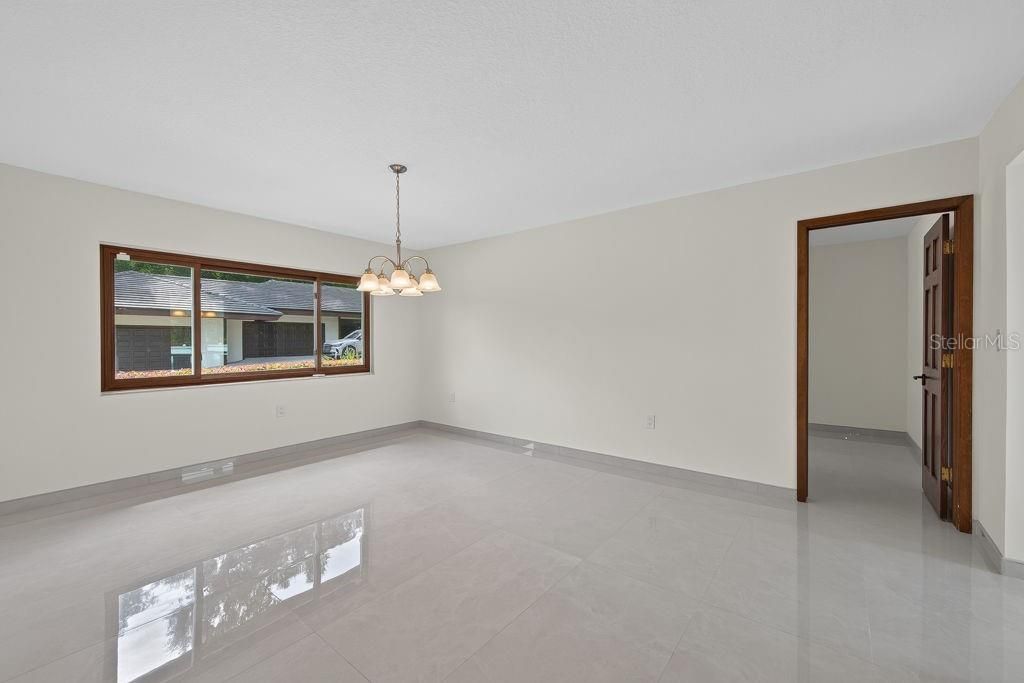 En Venta: $2,100,000 (4 camas, 5 baños, 3983 Pies cuadrados)