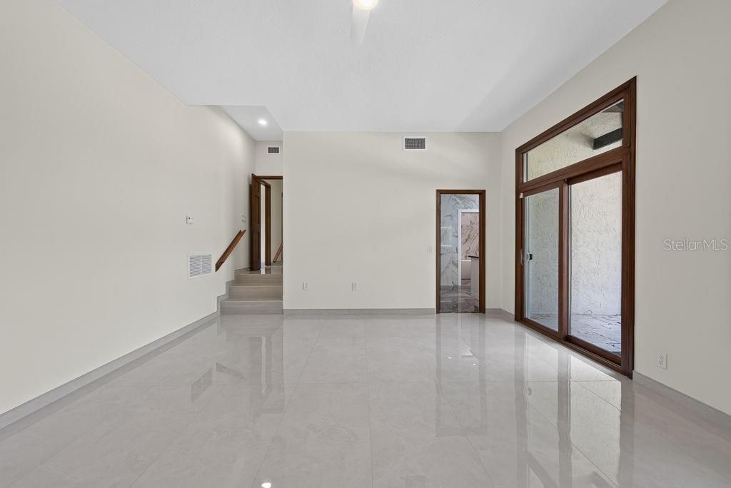 En Venta: $2,100,000 (4 camas, 5 baños, 3983 Pies cuadrados)