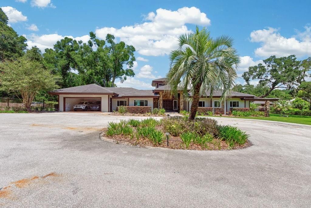 En Venta: $2,100,000 (4 camas, 5 baños, 3983 Pies cuadrados)