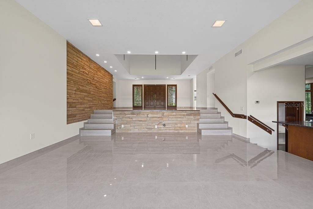 En Venta: $2,100,000 (4 camas, 5 baños, 3983 Pies cuadrados)