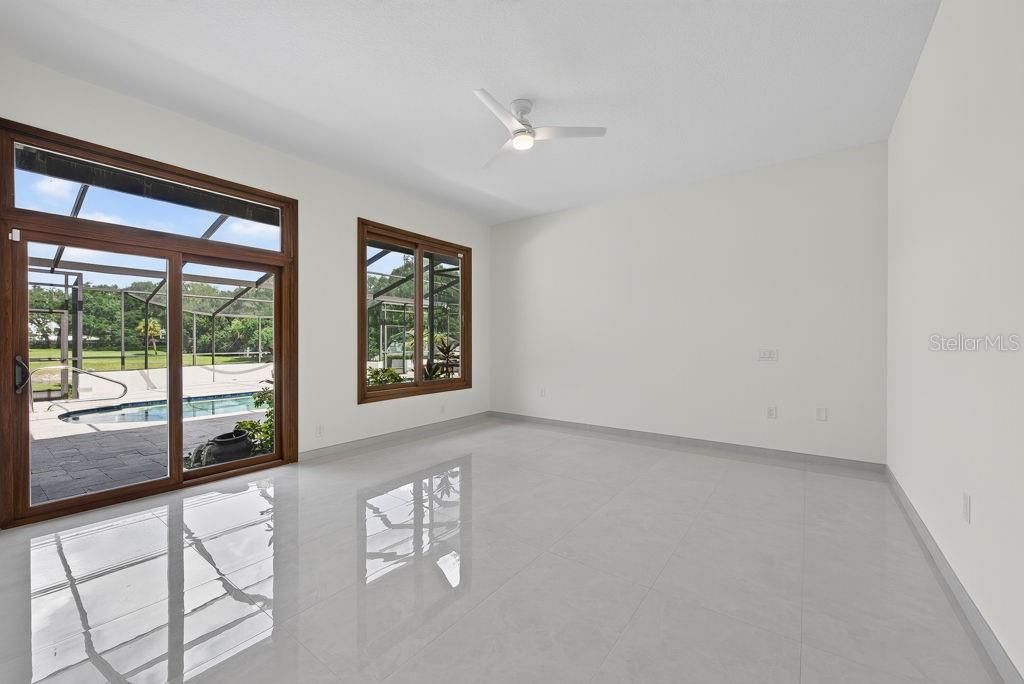 En Venta: $2,100,000 (4 camas, 5 baños, 3983 Pies cuadrados)