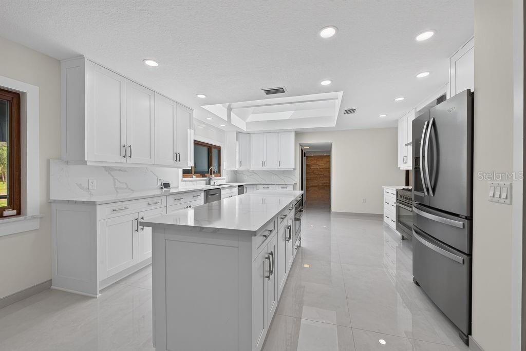 En Venta: $2,100,000 (4 camas, 5 baños, 3983 Pies cuadrados)