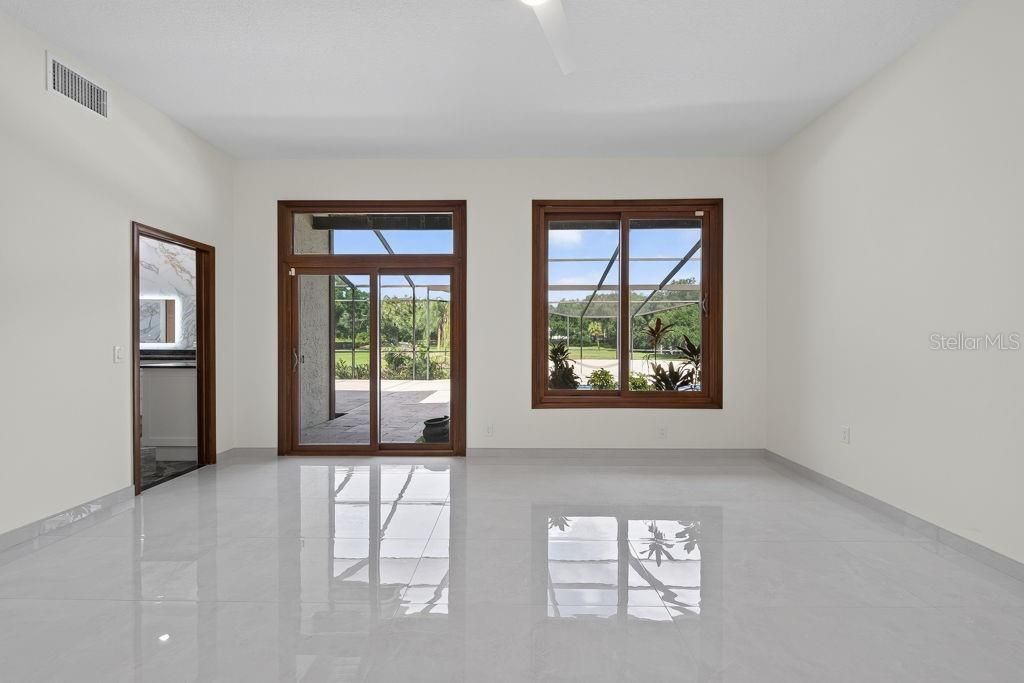 En Venta: $2,100,000 (4 camas, 5 baños, 3983 Pies cuadrados)