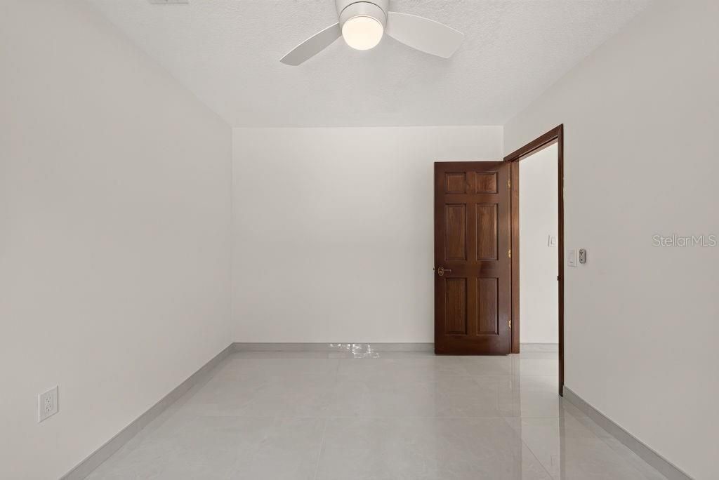 En Venta: $2,100,000 (4 camas, 5 baños, 3983 Pies cuadrados)