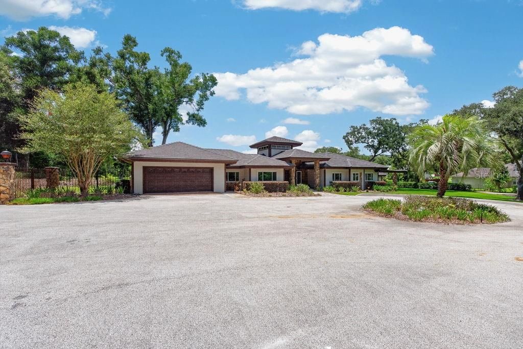 En Venta: $2,100,000 (4 camas, 5 baños, 3983 Pies cuadrados)