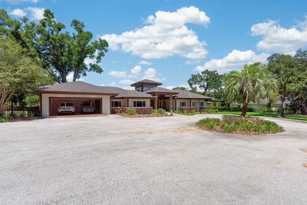 En Venta: $2,100,000 (4 camas, 5 baños, 3983 Pies cuadrados)