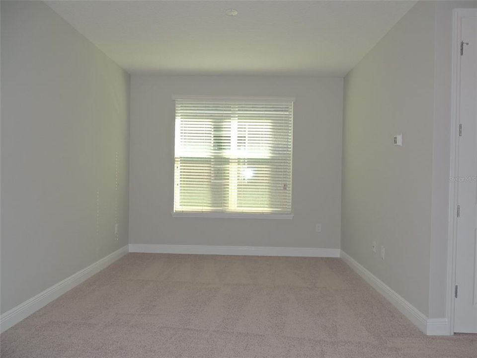 For Rent: $3,260 (3 beds, 2 baths, 2605 Square Feet)
