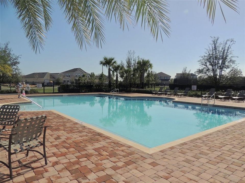 For Rent: $3,260 (3 beds, 2 baths, 2605 Square Feet)