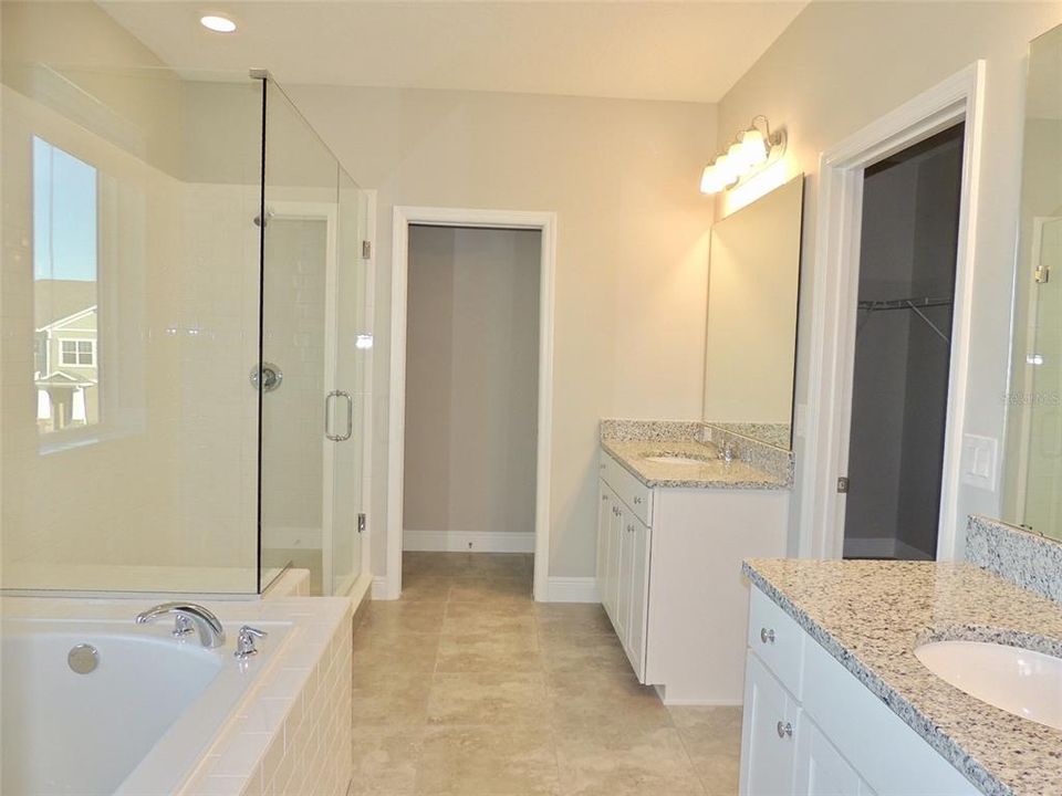For Rent: $3,260 (3 beds, 2 baths, 2605 Square Feet)