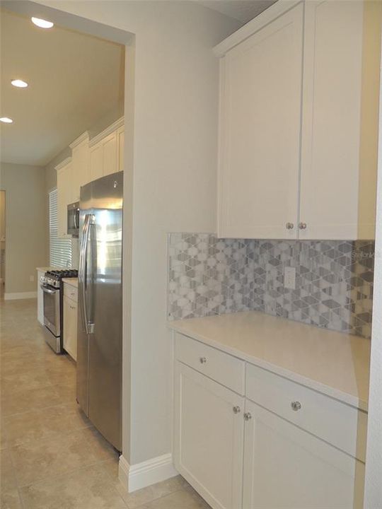 For Rent: $3,260 (3 beds, 2 baths, 2605 Square Feet)