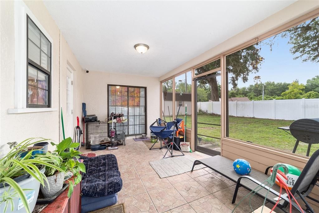 For Sale: $337,700 (4 beds, 2 baths, 1458 Square Feet)