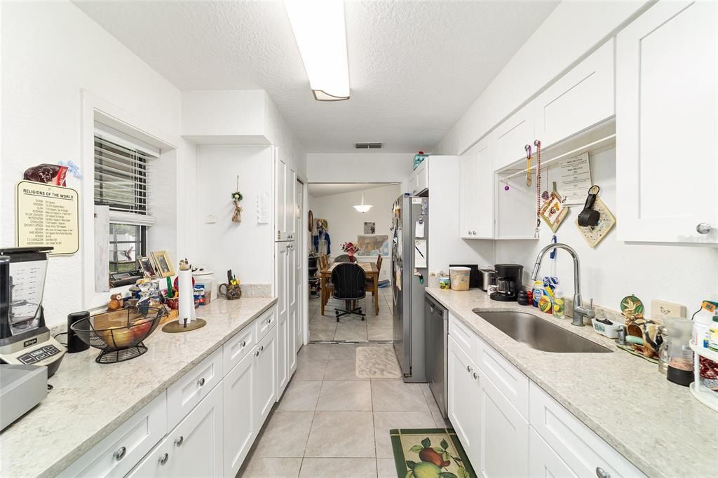 For Sale: $337,700 (4 beds, 2 baths, 1458 Square Feet)