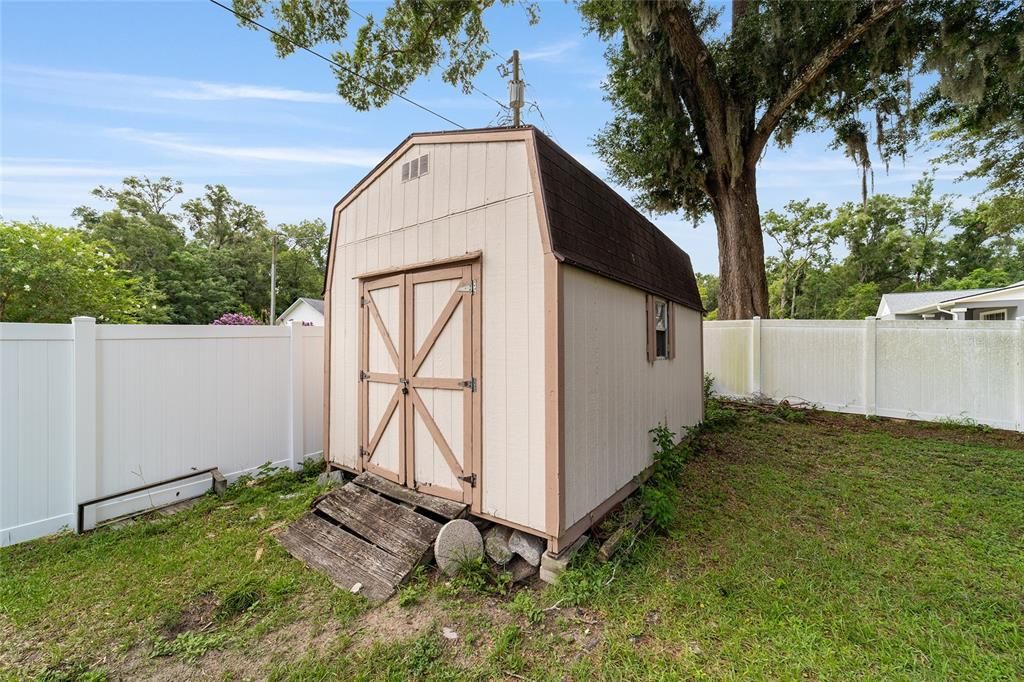 For Sale: $337,700 (4 beds, 2 baths, 1458 Square Feet)