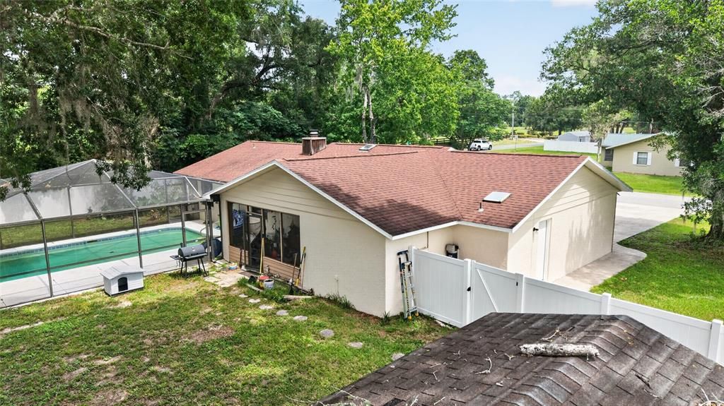 For Sale: $337,700 (4 beds, 2 baths, 1458 Square Feet)
