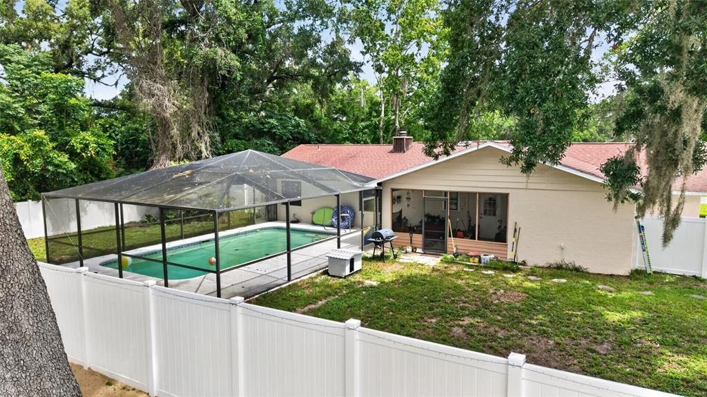 For Sale: $337,700 (4 beds, 2 baths, 1458 Square Feet)