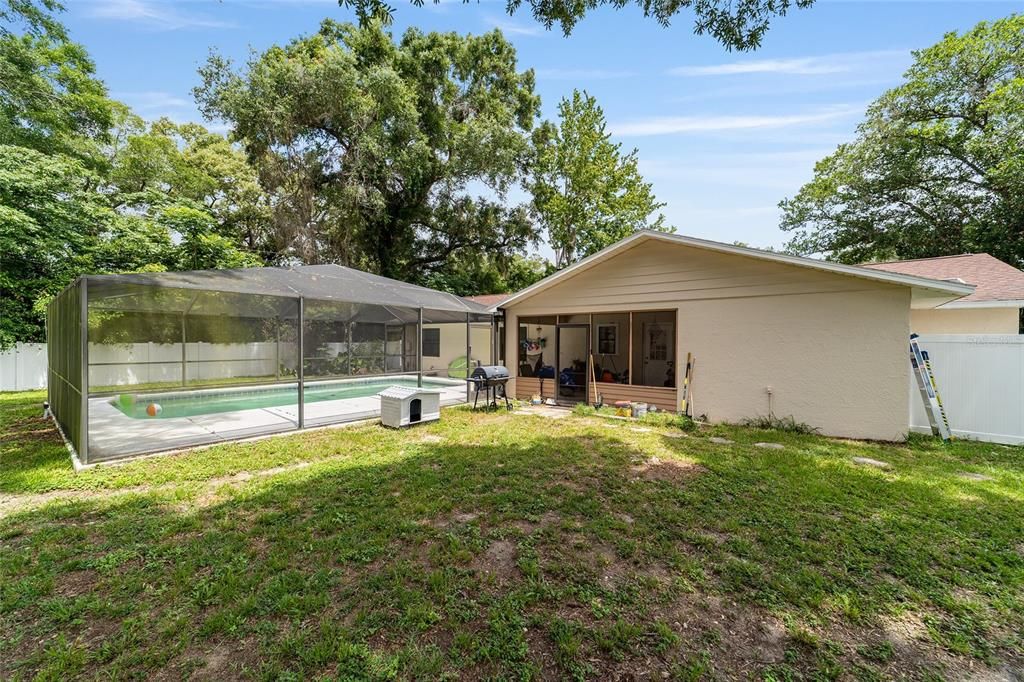 For Sale: $337,700 (4 beds, 2 baths, 1458 Square Feet)