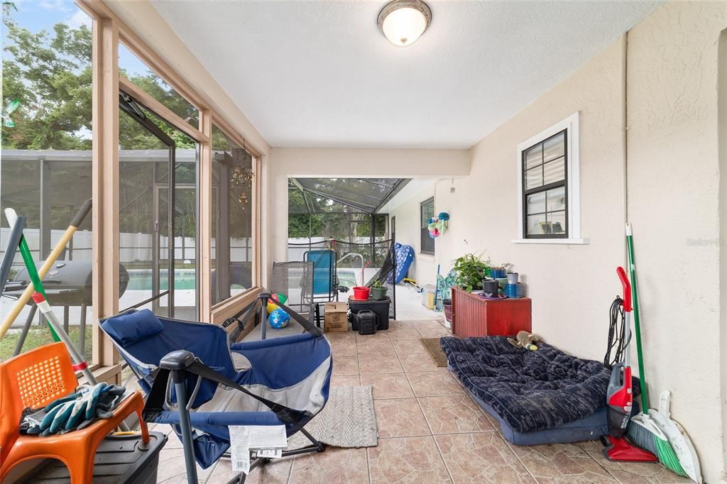 For Sale: $337,700 (4 beds, 2 baths, 1458 Square Feet)