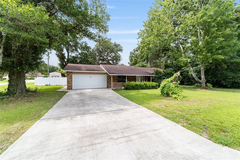 For Sale: $337,700 (4 beds, 2 baths, 1458 Square Feet)