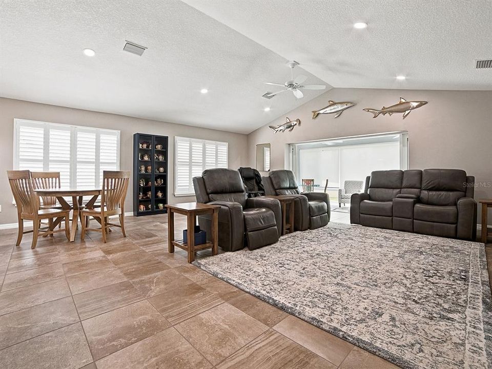 For Sale: $495,000 (3 beds, 2 baths, 1810 Square Feet)