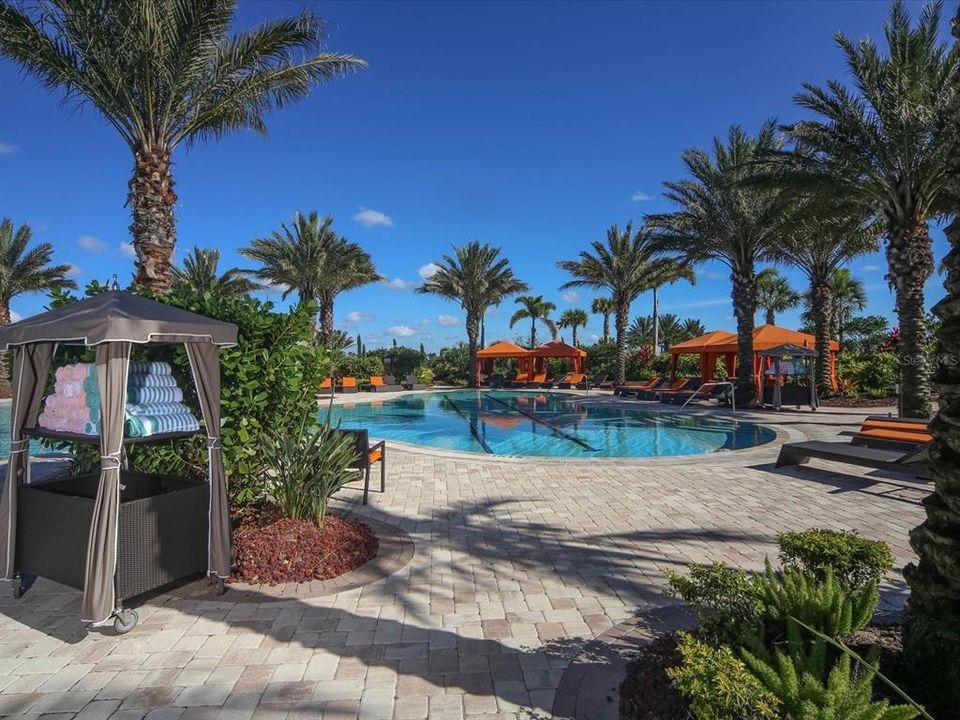 For Rent: $2,395 (2 beds, 2 baths, 1528 Square Feet)